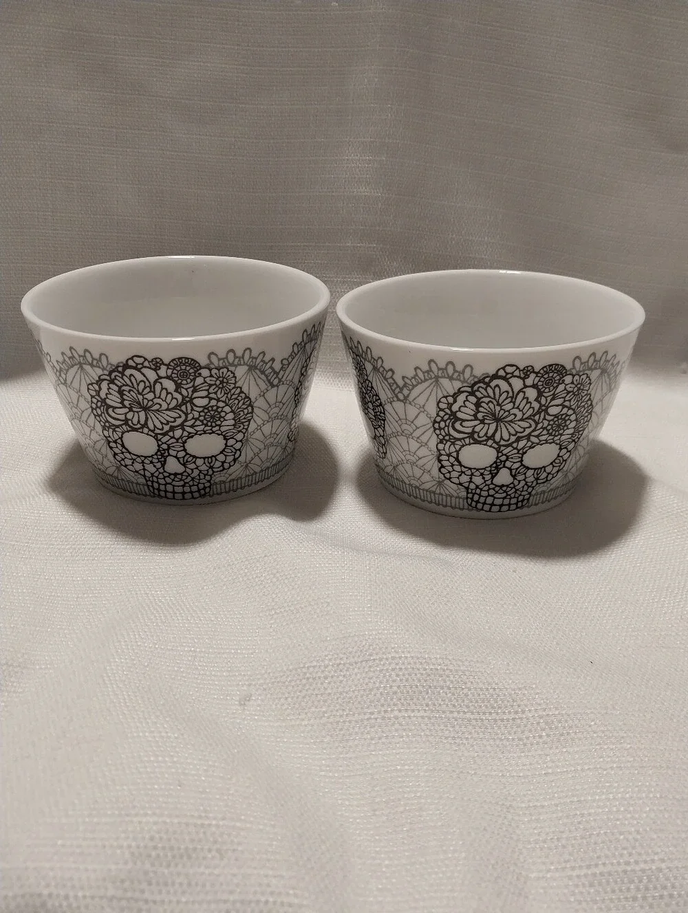222 Fifth Discontinued Skull Lace White & Black Porcelain Bowls ( Set of 2)